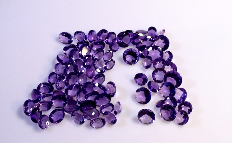 Faceted Amethyst Gemstone Lot of 200 carets.