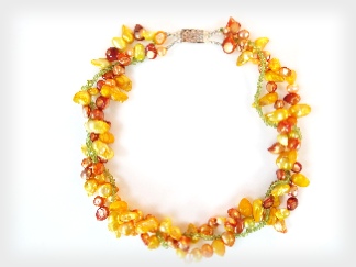 Peridot and Yellow and Orange Keshi Pearl Necklace of 18 inches. 